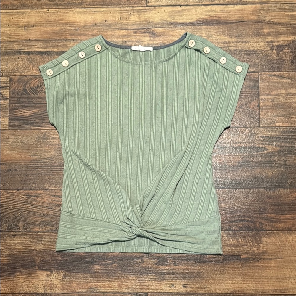 Elegant Sage Button-Accent Women's Blouse